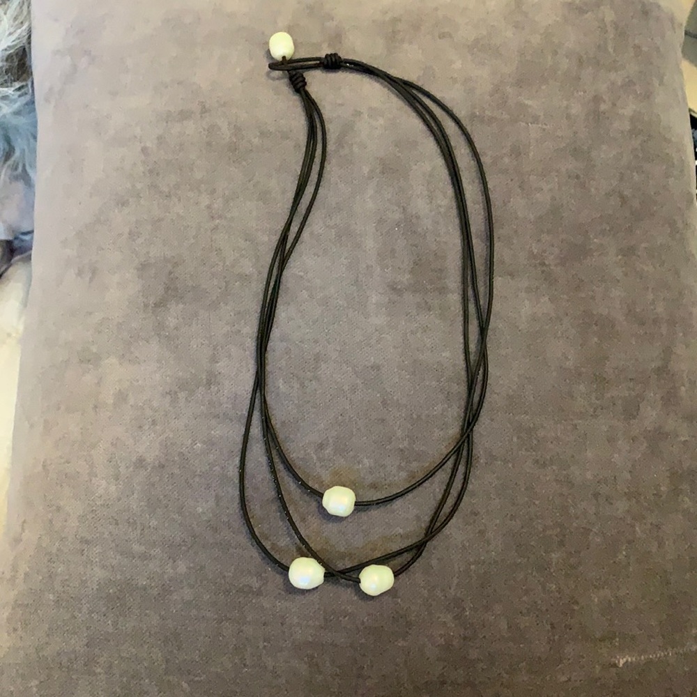 Real Pearl and leather Necklace